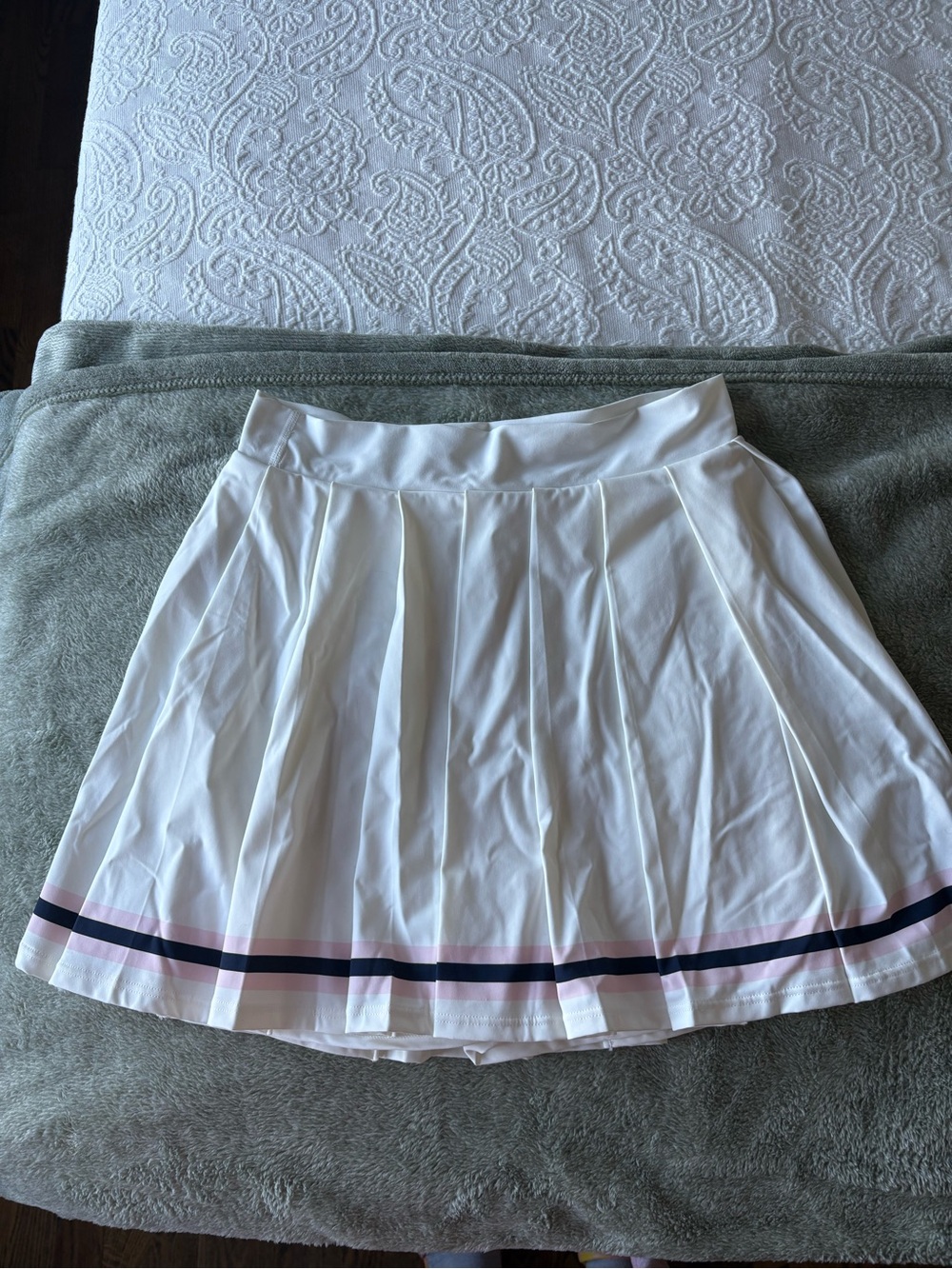 The Upside White Pleated Skirt with Pink and Navy Hem New without tags